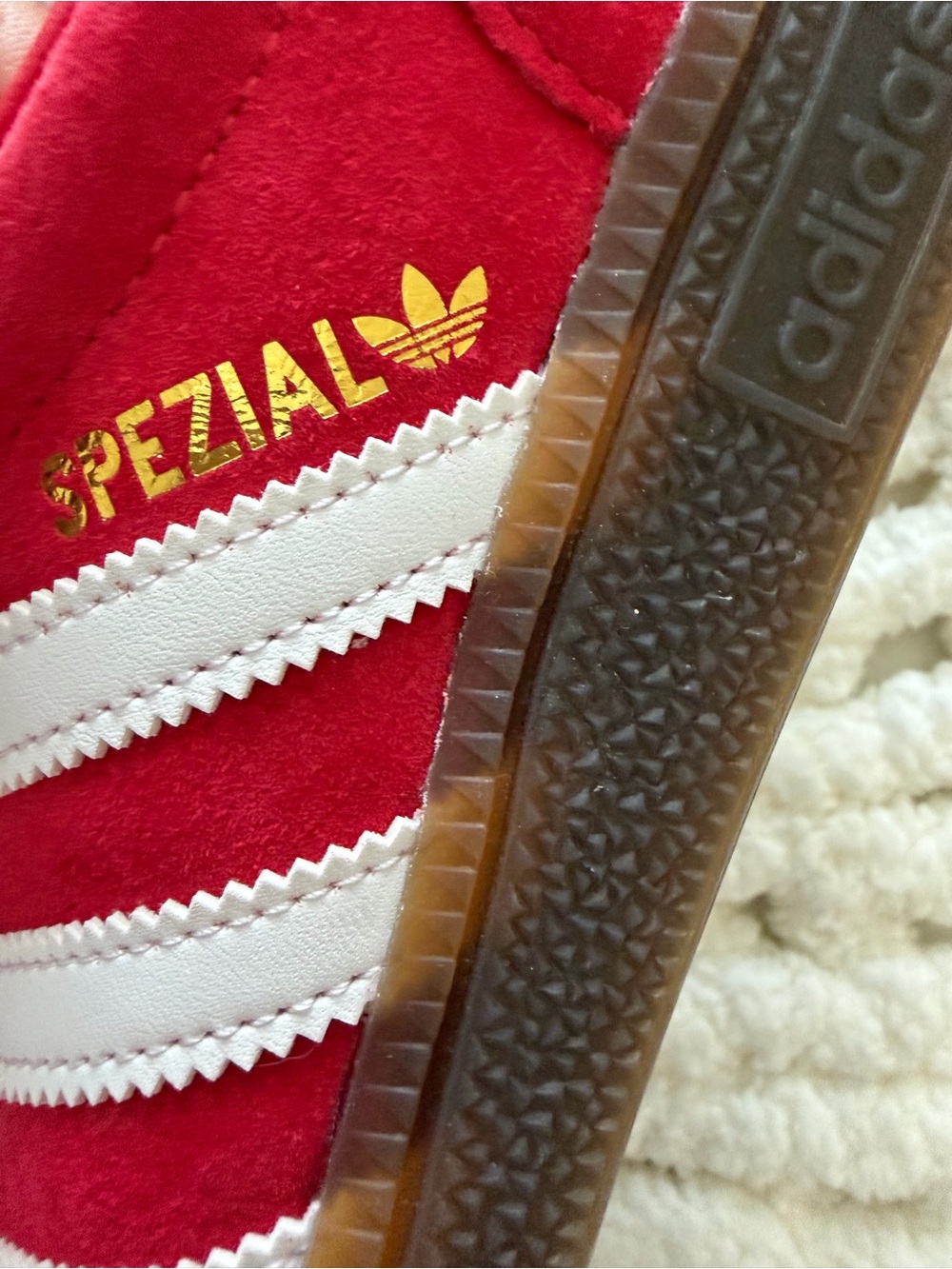 adidas red suede Spezial sneakers with white stripes - Picture 4 of 7
